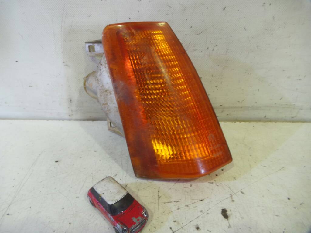 OPEL Front Right Fender Turn Signal 24578556