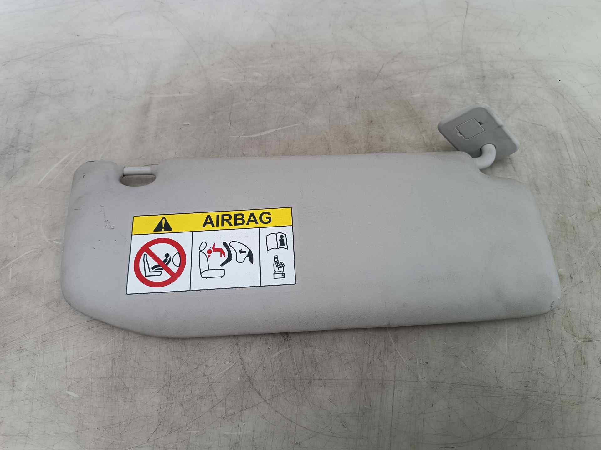 PEUGEOT Right Side Sun Visor 987567 25376251