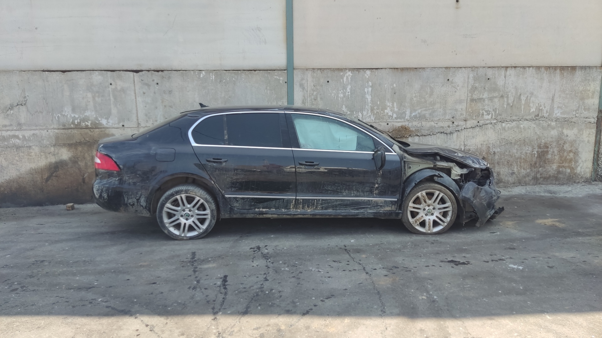 SKODA Superb 2 generation (2008-2015) Mâner de deschidere interioară dreapta spate 3T0839248 24581193