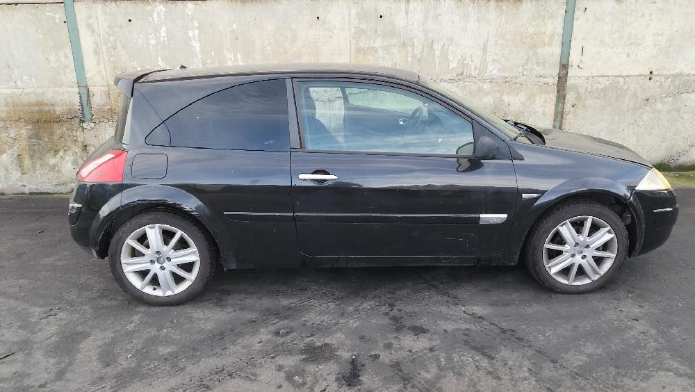 RENAULT Megane 2 generation (2002-2012) Охлаждающий радиатор 8200357536,8200357536,8769630 24582497