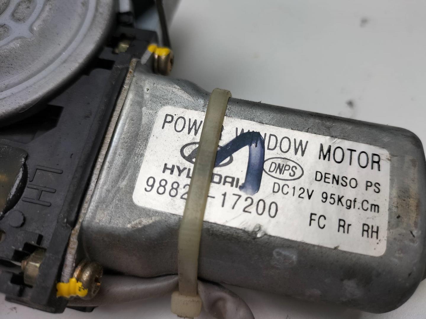 HYUNDAI Santa Fe SM (2000-2013) Bakre høyre dør vindusregulator 9882017200, ELECTRICO 19029815