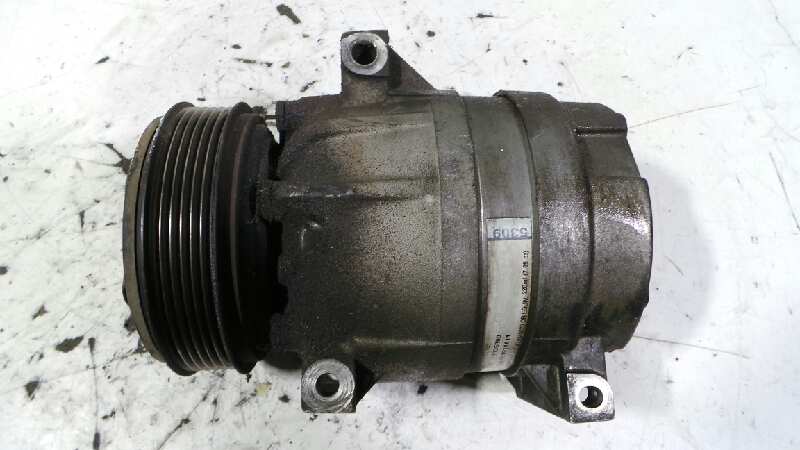 BMW Megane 1 generation (1995-2003) Hасос кондиционера 7700105765, 5309 24579504