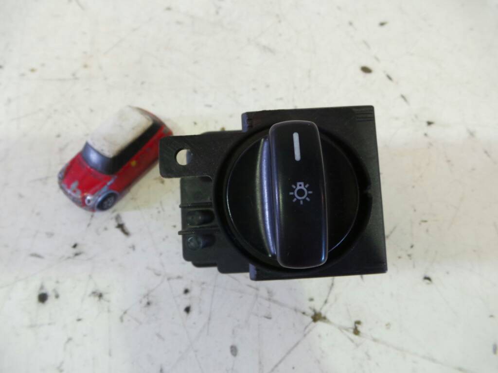 MERCEDES-BENZ A-Class W169 (2004-2012) Headlight Switch Control Unit 1695451304 19015048