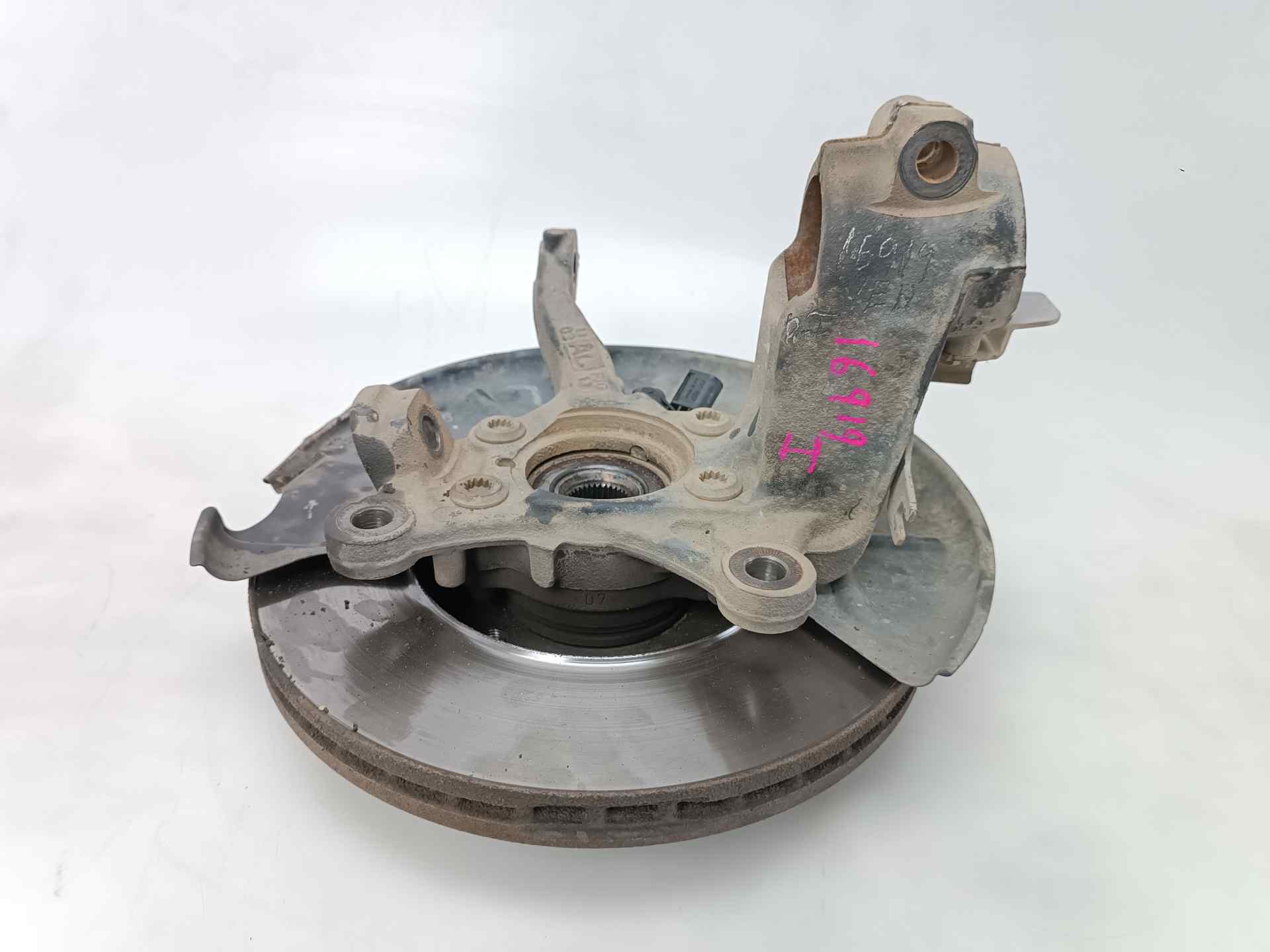 AUDI A8 D2/4D (1994-2002) Front Left Wheel Hub 1K0407255N 25783888