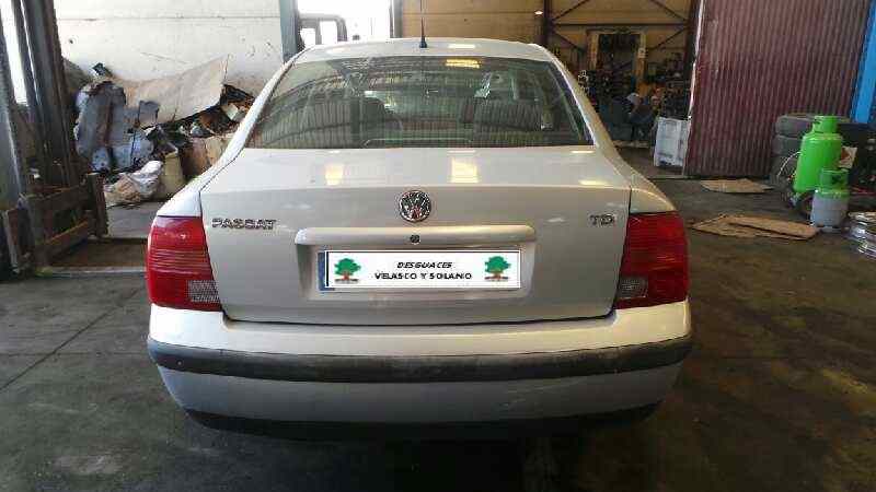 VOLKSWAGEN Passat B5 (1996-2005) поворота переключение  8L0953513 19100213