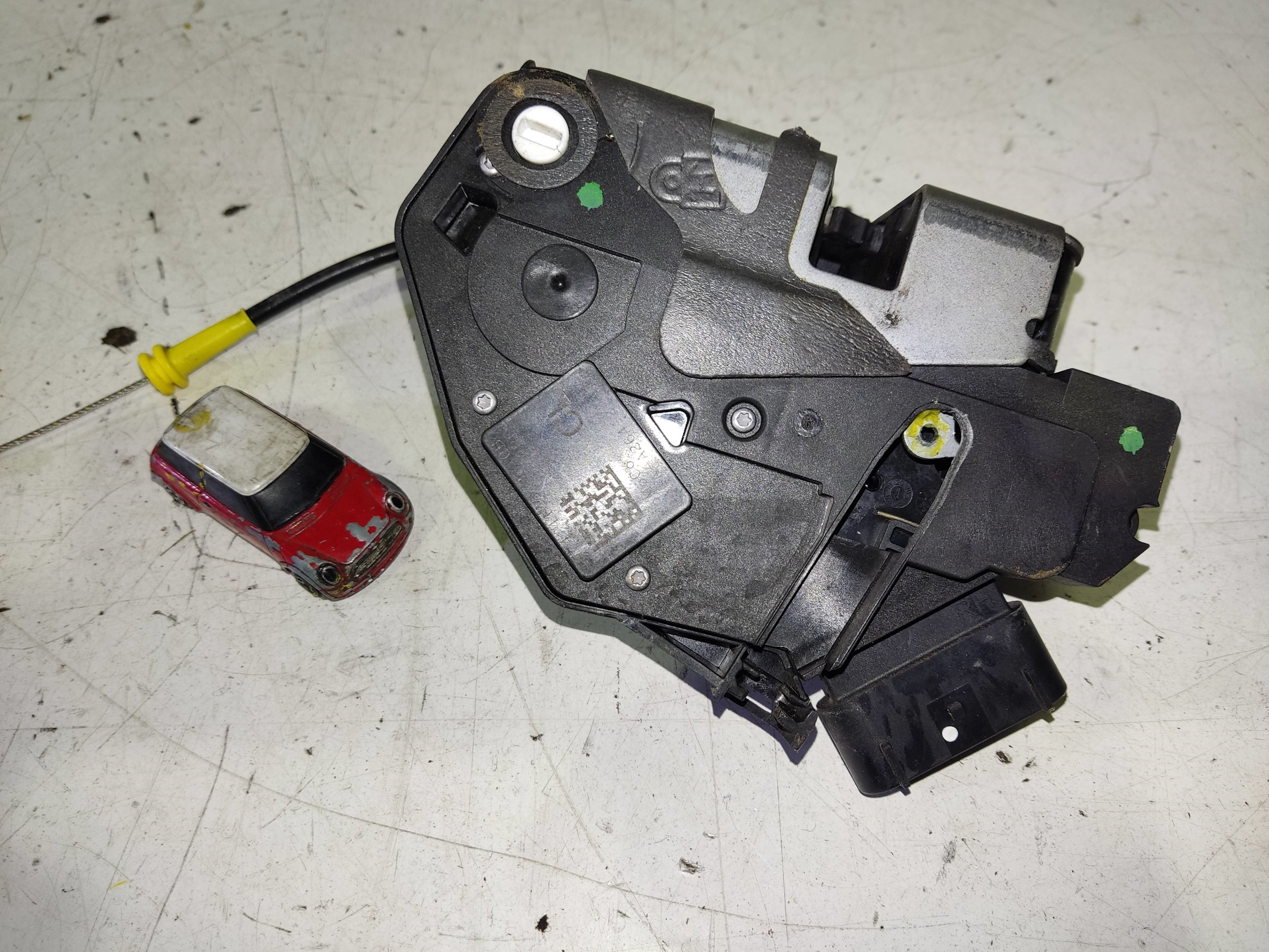 KIA Fiesta 5 generation (2001-2010) Rear Right Door Lock 8A6AA26412AE 19153698