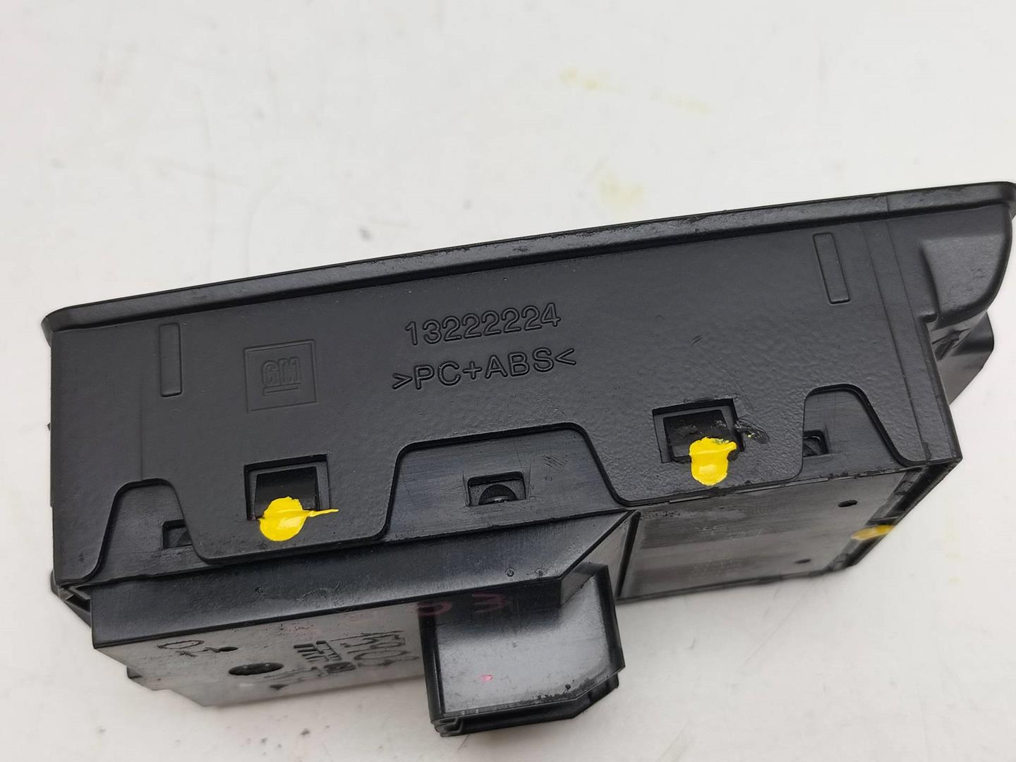 MERCEDES-BENZ Insignia A (2008-2016) Front Left Door Window Switch 13301743, 211426, 9137 19197779