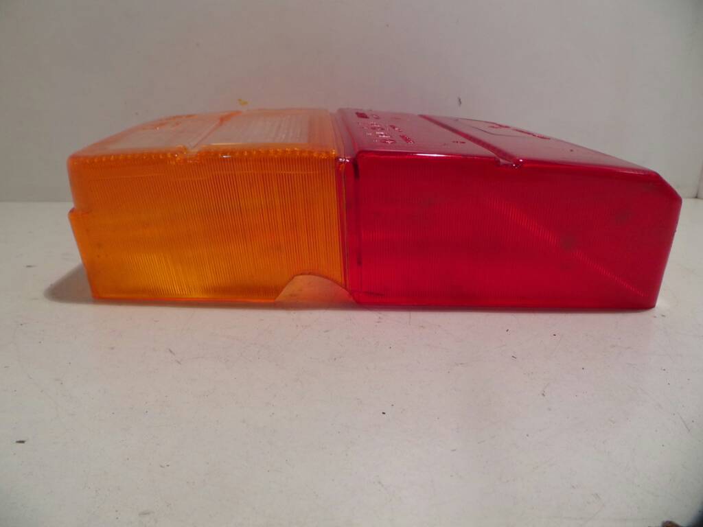 FIAT Uno 1 generation (1983-1995) Rear Right Taillight Lamp NUEVO 19143412