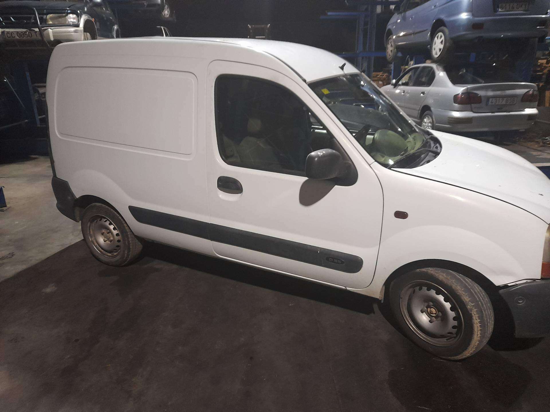 ASTON MARTIN Kangoo 1 generation (1998-2009) Stūres pastiprinātāja sūknis 7700840105 19001110