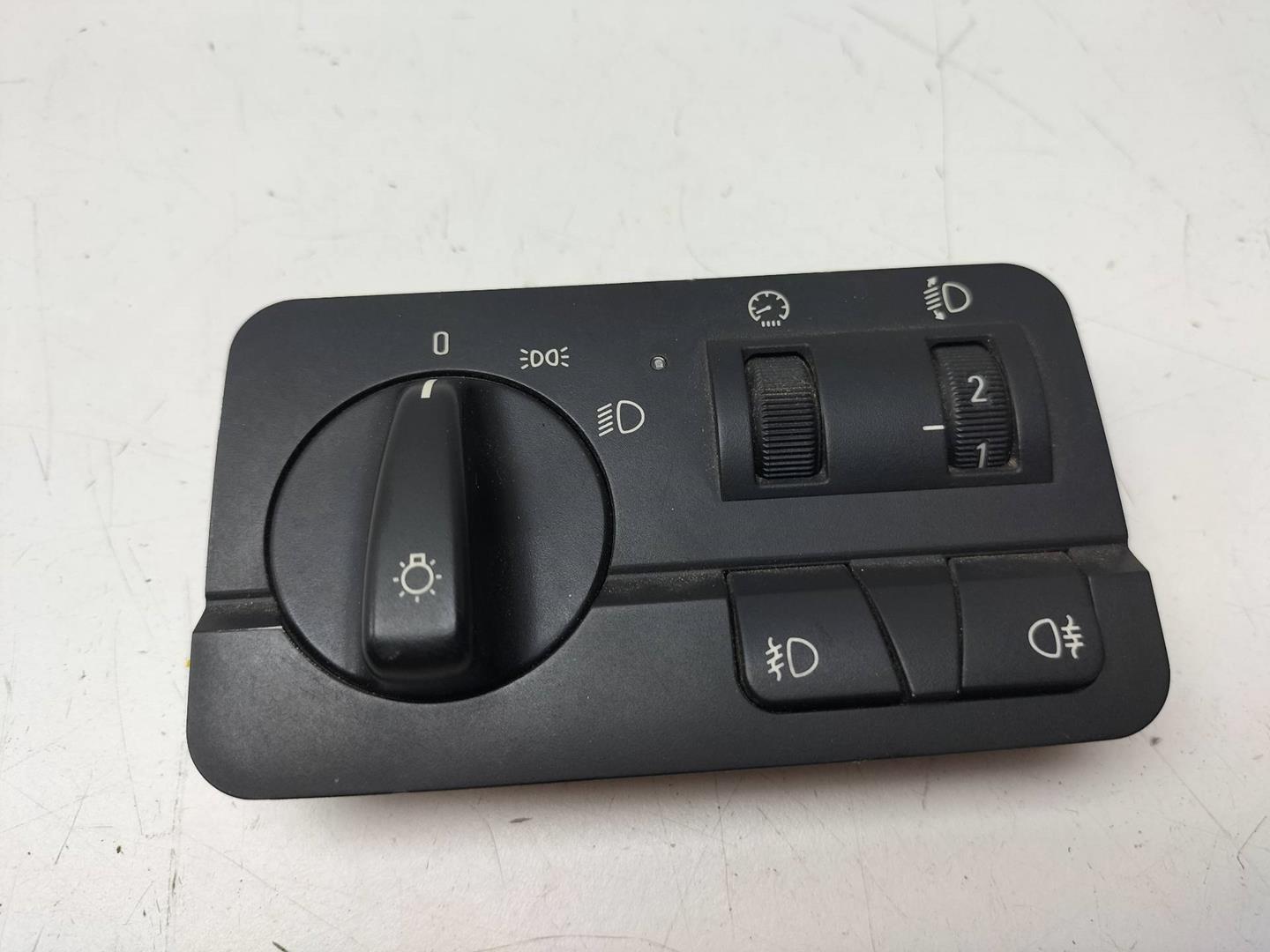 MERCEDES-BENZ 3 Series E46 (1997-2006) Headlight Switch Control Unit 20616998