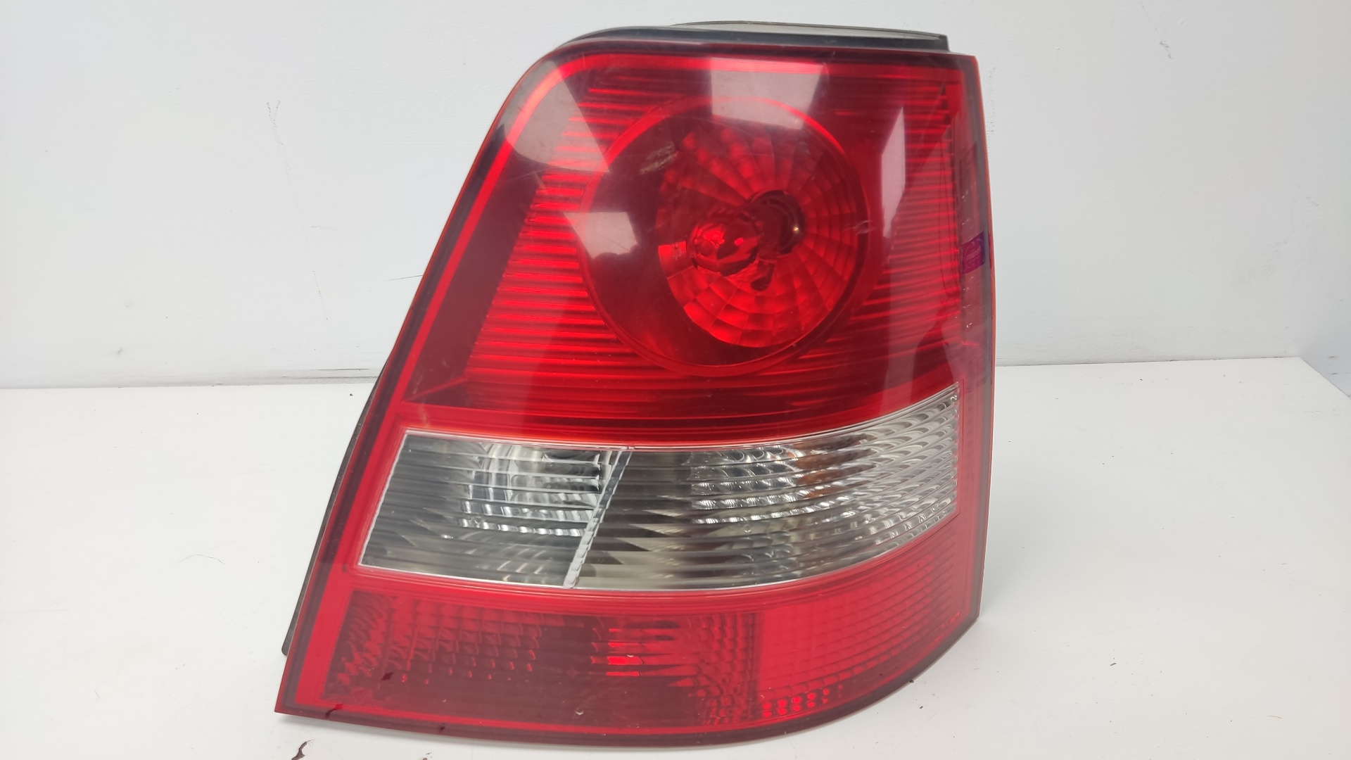 KIA Sorento 1 generation (2002-2011) Rear Right Taillight Lamp 924023E0 24582088