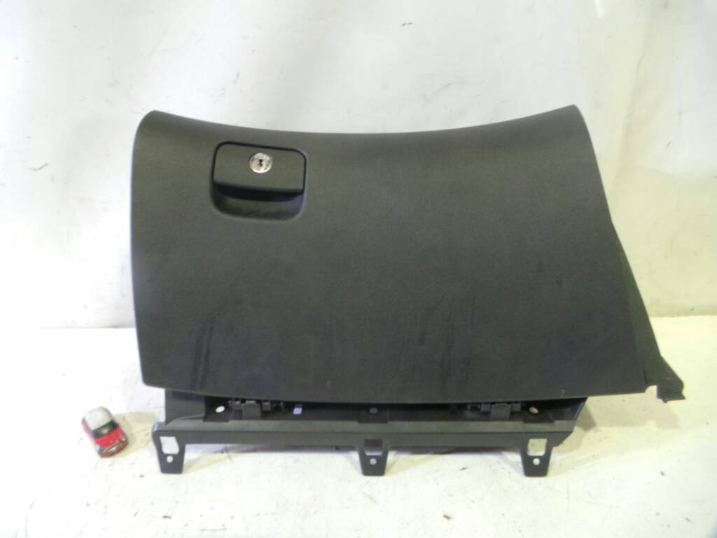 HYUNDAI i30 FD (1 generation) (2007-2012) Glove Box 18993851