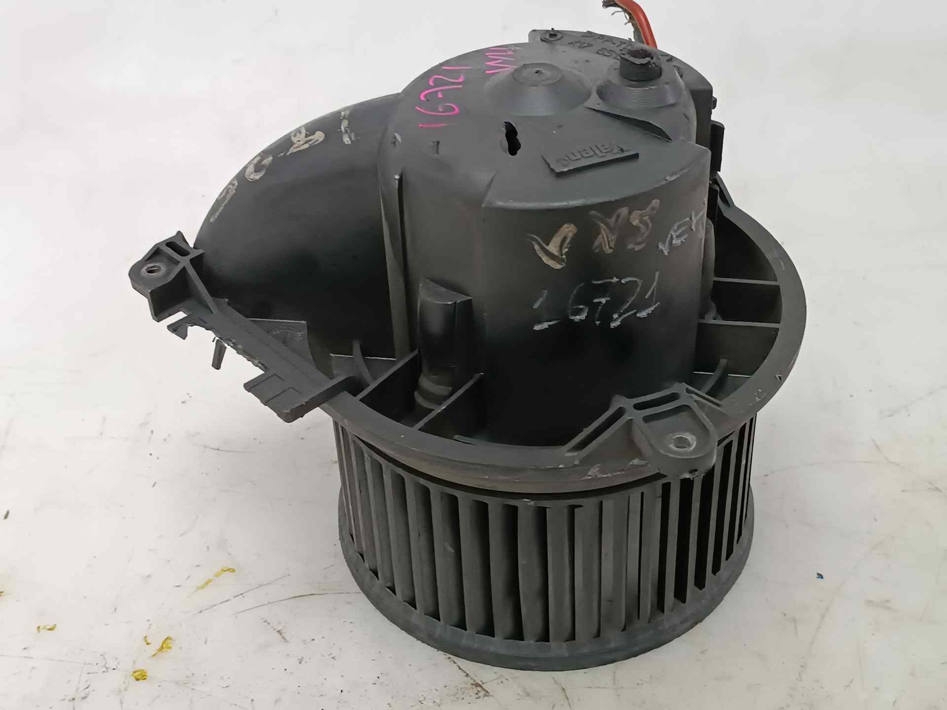 VOLKSWAGEN LT 2 generation (1996-2006) Heater Blower Fan X17651589X 25915225