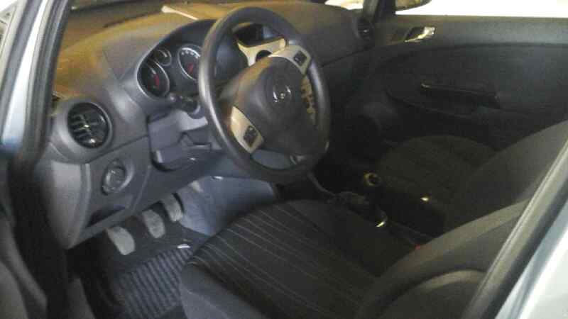 OPEL Corsa D (2006-2020) Rear Left Door Exterior Handle 24579500