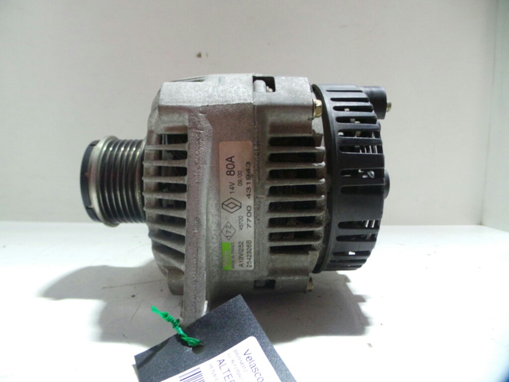 RENAULT Megane 1 generation (1995-2003) Alternator 7700431943 24579914