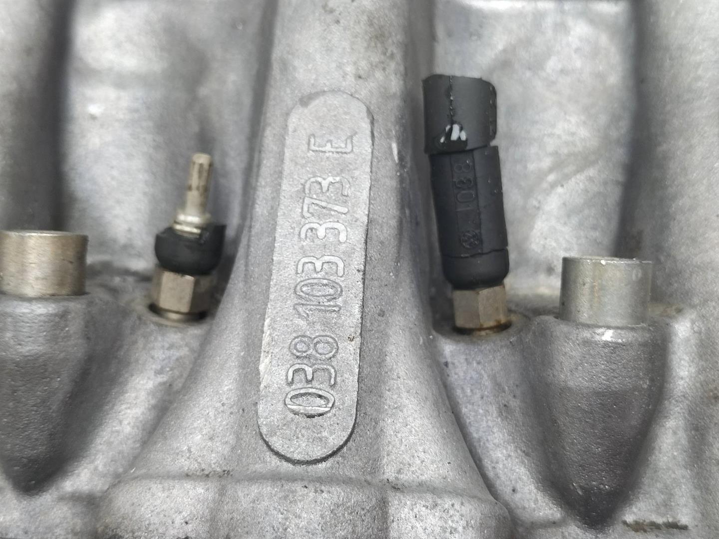 SEAT Toledo 2 generation (1999-2006) Engine Cylinder Head 038103373E 19285043
