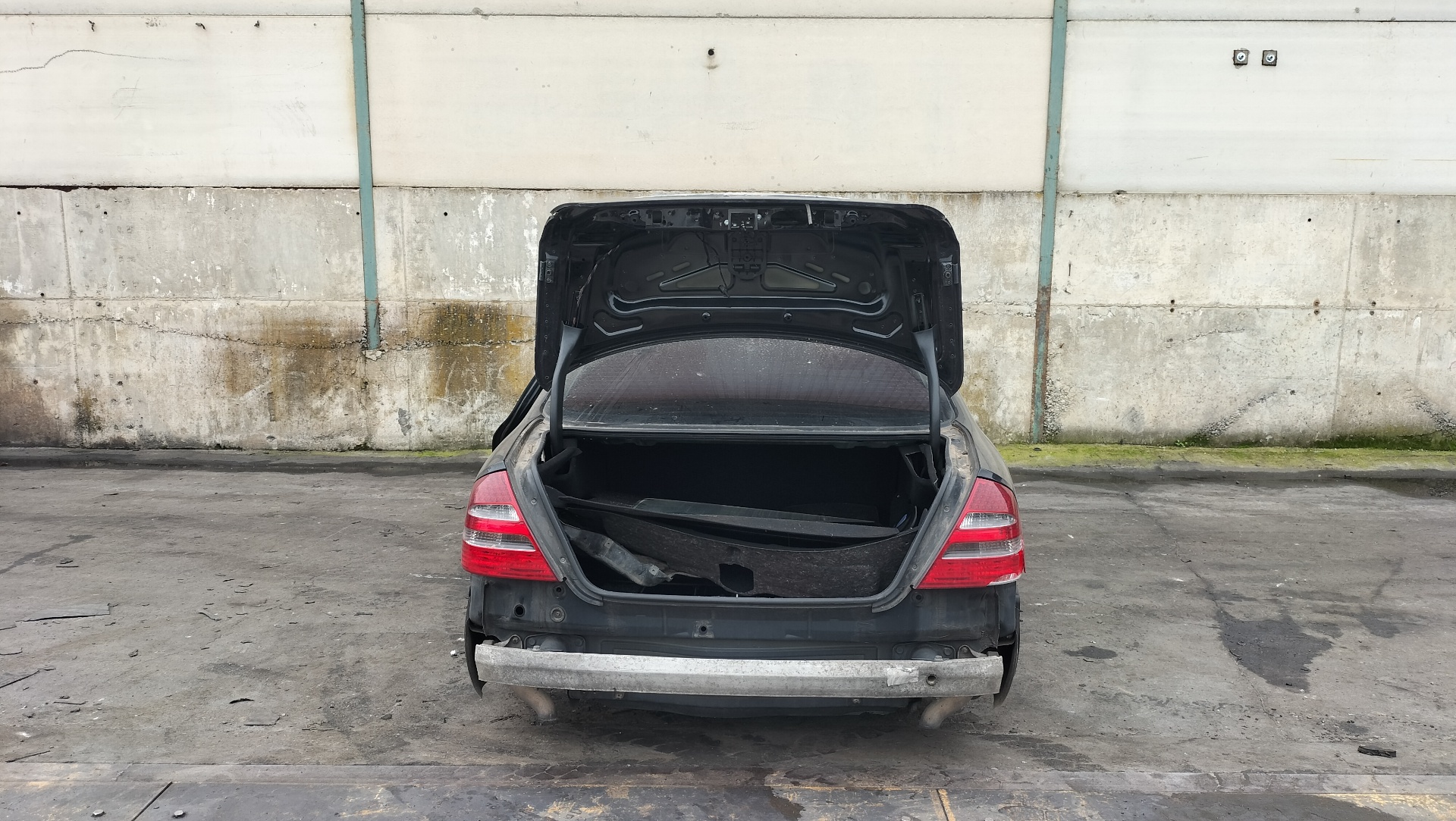 MERCEDES-BENZ E-Class W211/S211 (2002-2009) Крышка топливного бака A0005843117 24582587