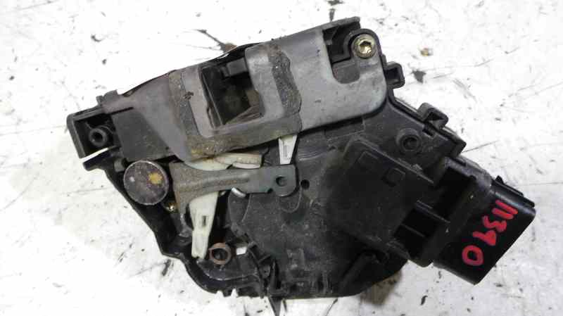 PEUGEOT Focus 2 generation (2004-2011) Front Right Door Lock 3M5AR21812AK 18828049