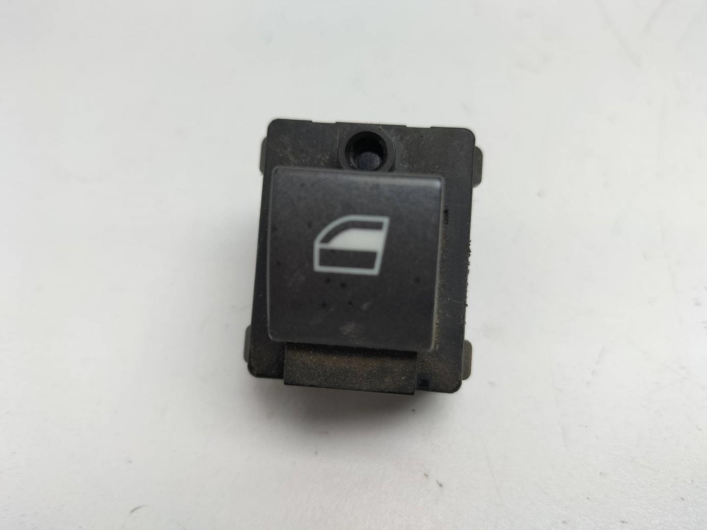 BMW 7 Series E65/E66 (2001-2008) Front Right Door Window Switch 8379597 19209321