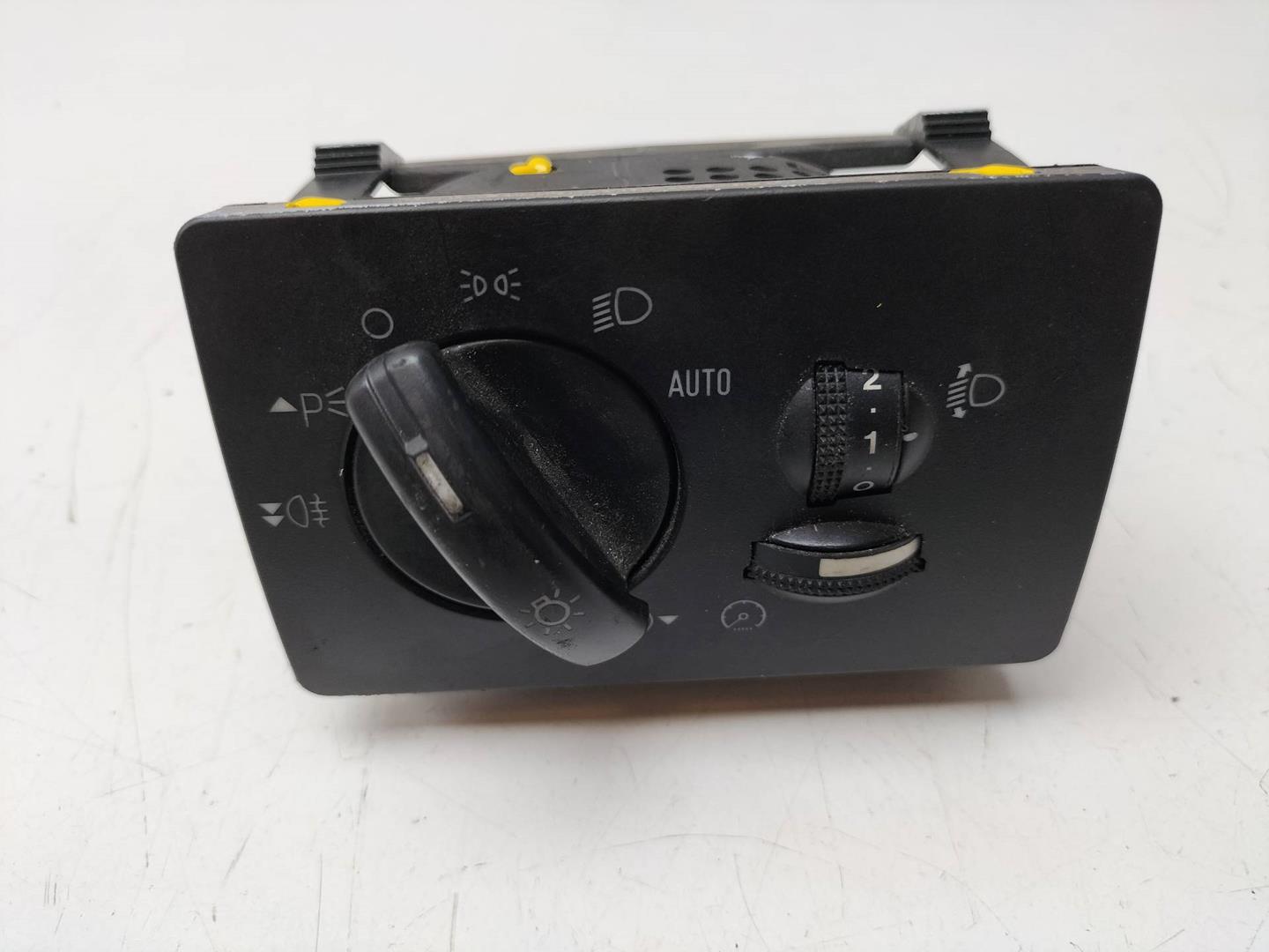 CHEVROLET Focus 2 generation (2004-2011) Headlight Switch Control Unit 4M5T13A024CA 20616449