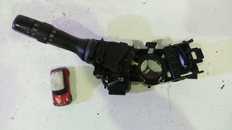 FORD Corolla Verso 1 generation (2001-2009) Headlight Switch Control Unit 05200, 17F421, H59 19142925