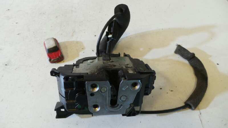 RENAULT Megane 3 generation (2008-2020) Front Right Door Lock 805020001RA 19134207