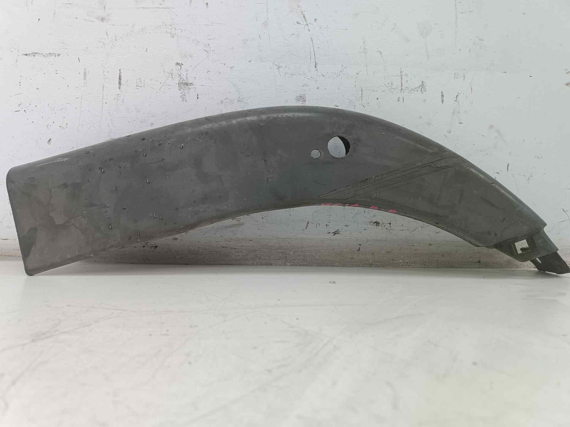 NISSAN Front Right Fender Molding 63810, 63810 24583363