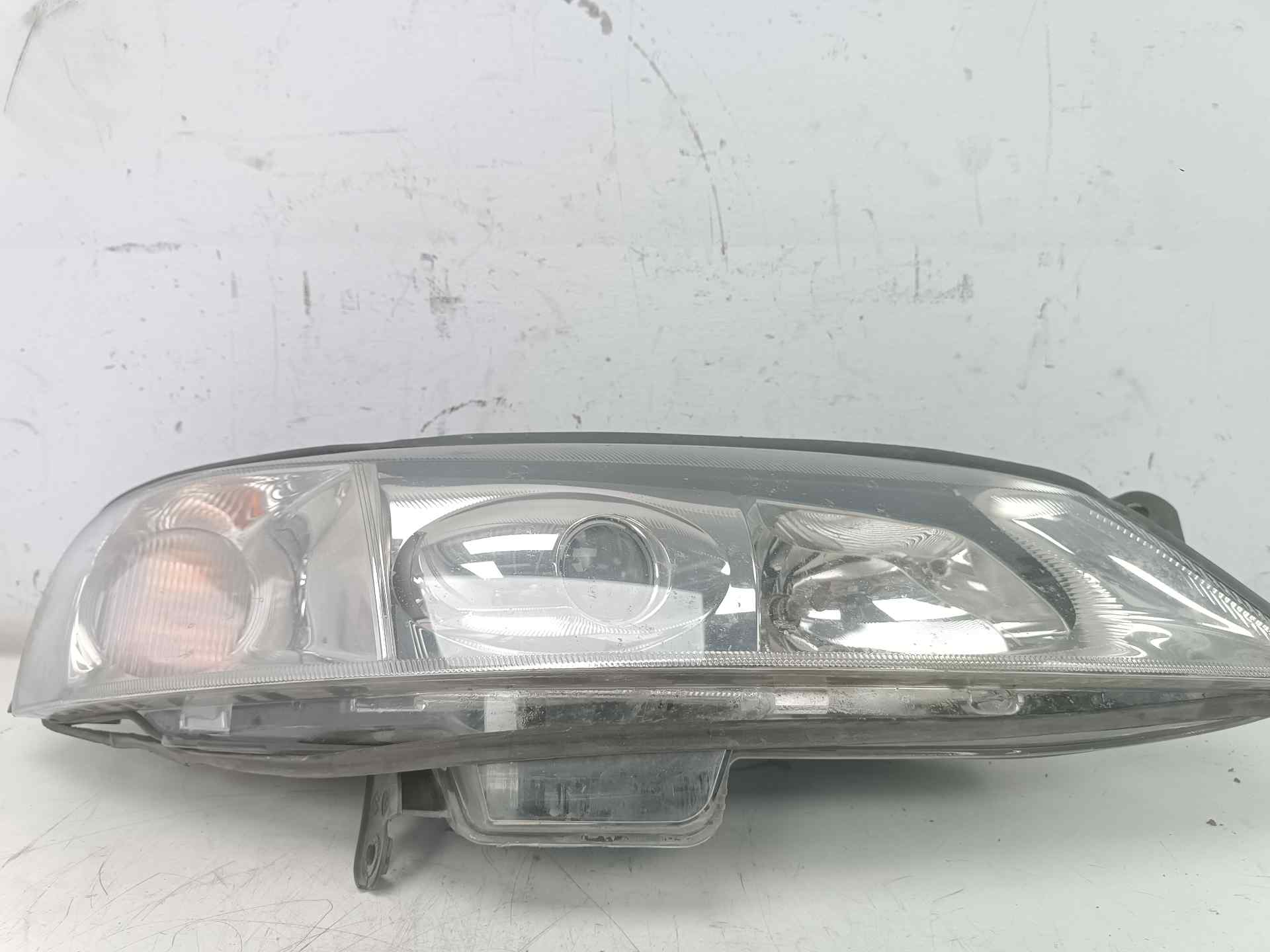 OPEL Vectra B (1995-1999) Front Right Headlight 1307022294, 1307022294 24583815