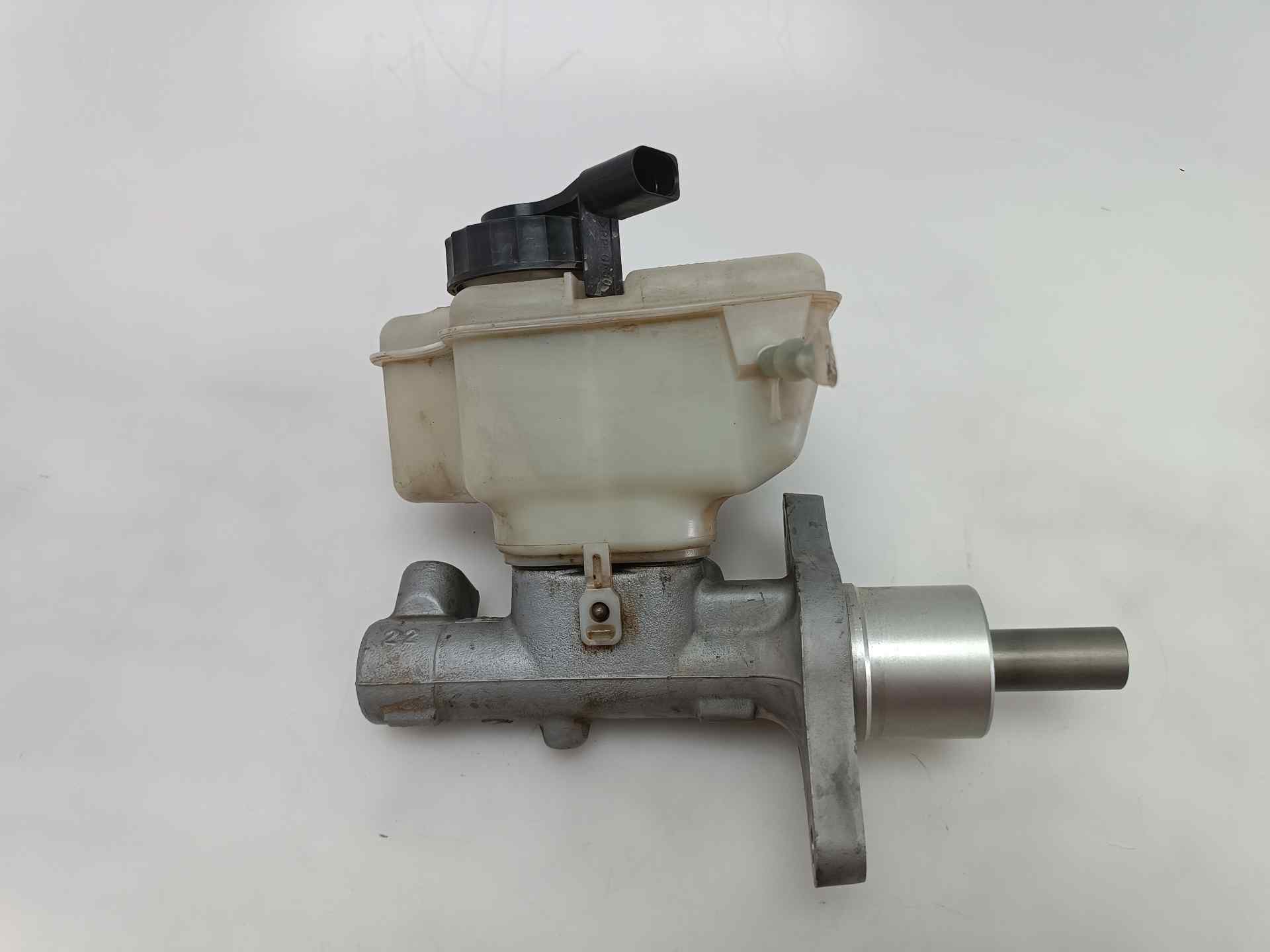 AUDI A8 D2/4D (1994-2002) Brake Cylinder 1K1611301C 25915947