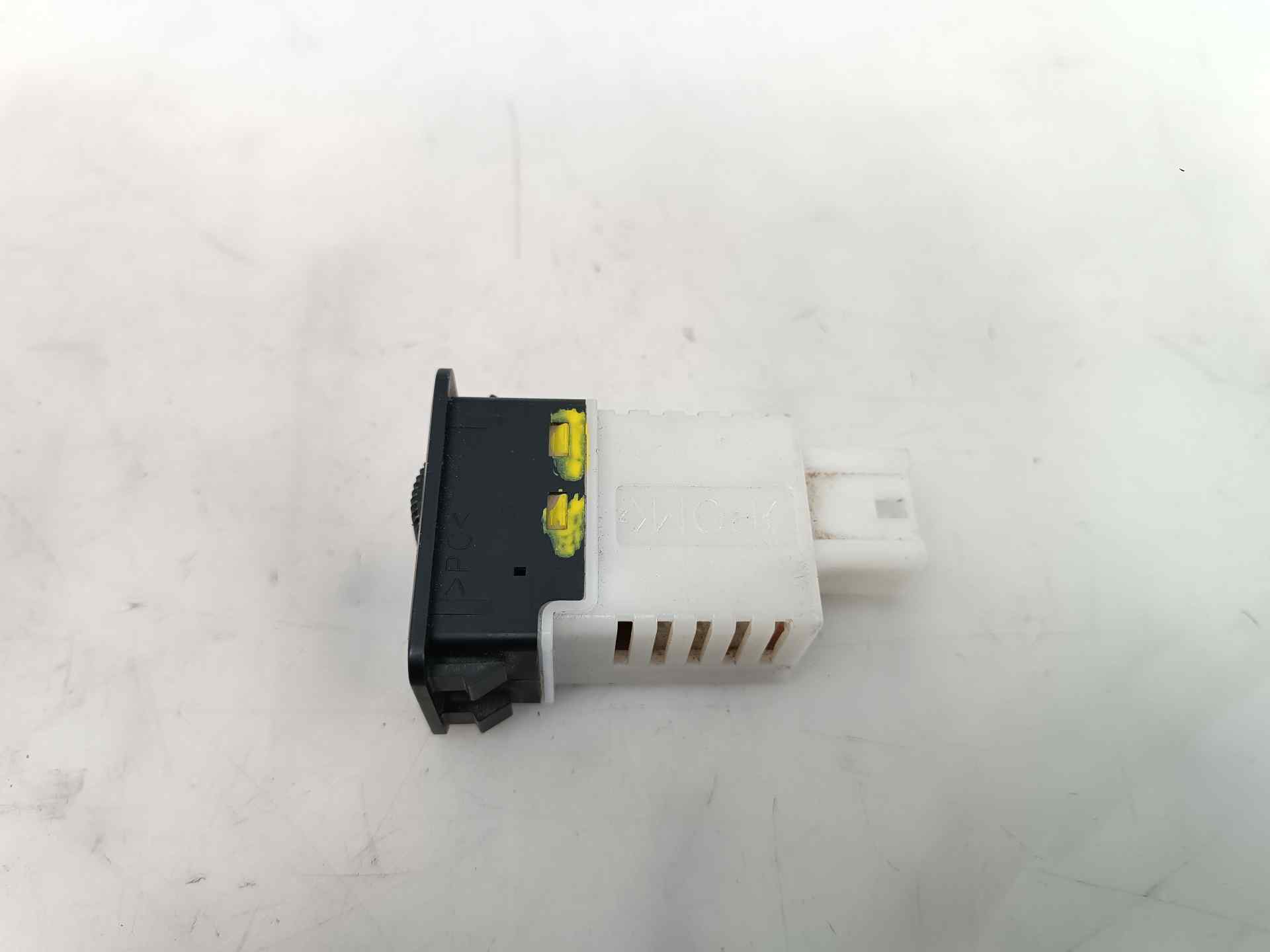 MITSUBISHI Pajero Sport 1 generation (1996-2008) Headlight Switch Control Unit 2F21,2F21 24584487