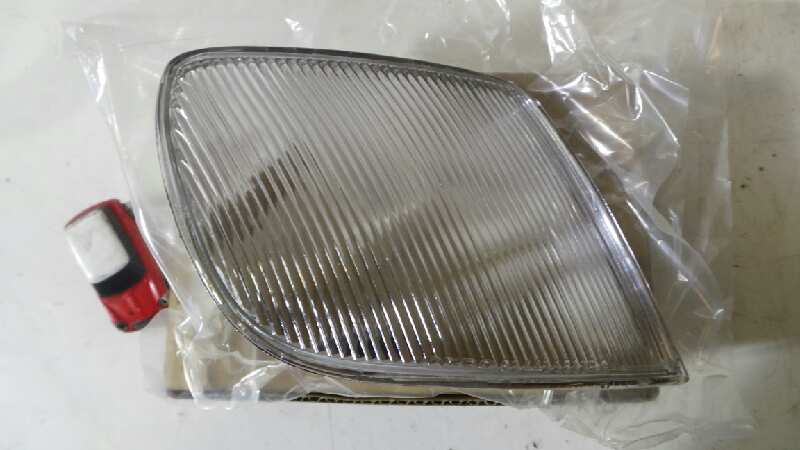 VOLKSWAGEN Passat B3 (1988-1993) Front Right Fender Turn Signal 4411511R, MATERIALNUEVO, BLANCO 19113606