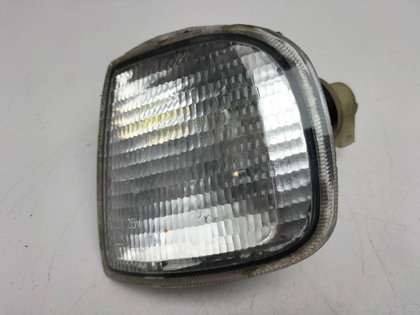 NISSAN Cordoba 1 generation (1993-2003) Indicator semnalizare stânga față VERALUX 19206231