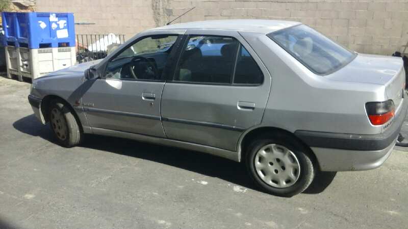 PEUGEOT 306 1 generation (1993-2002) Luftkondisjoneringspumpe 1106F 18827321