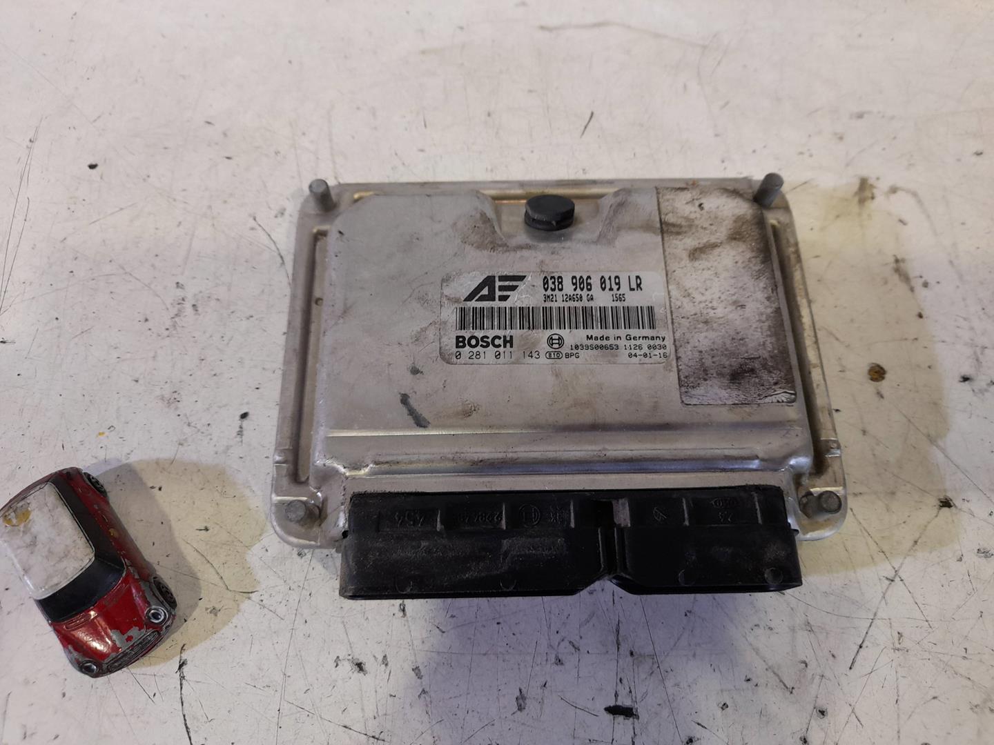 DAIHATSU Galaxy 1 generation (1995-2006) Engine Control Unit ECU 3M2112A650GA,038906019LR,0281011143 19158457