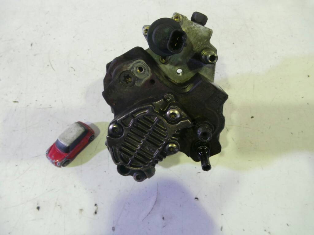 MERCEDES-BENZ 307 1 generation (2001-2008) High Pressure Fuel Pump 9651844380 19143817