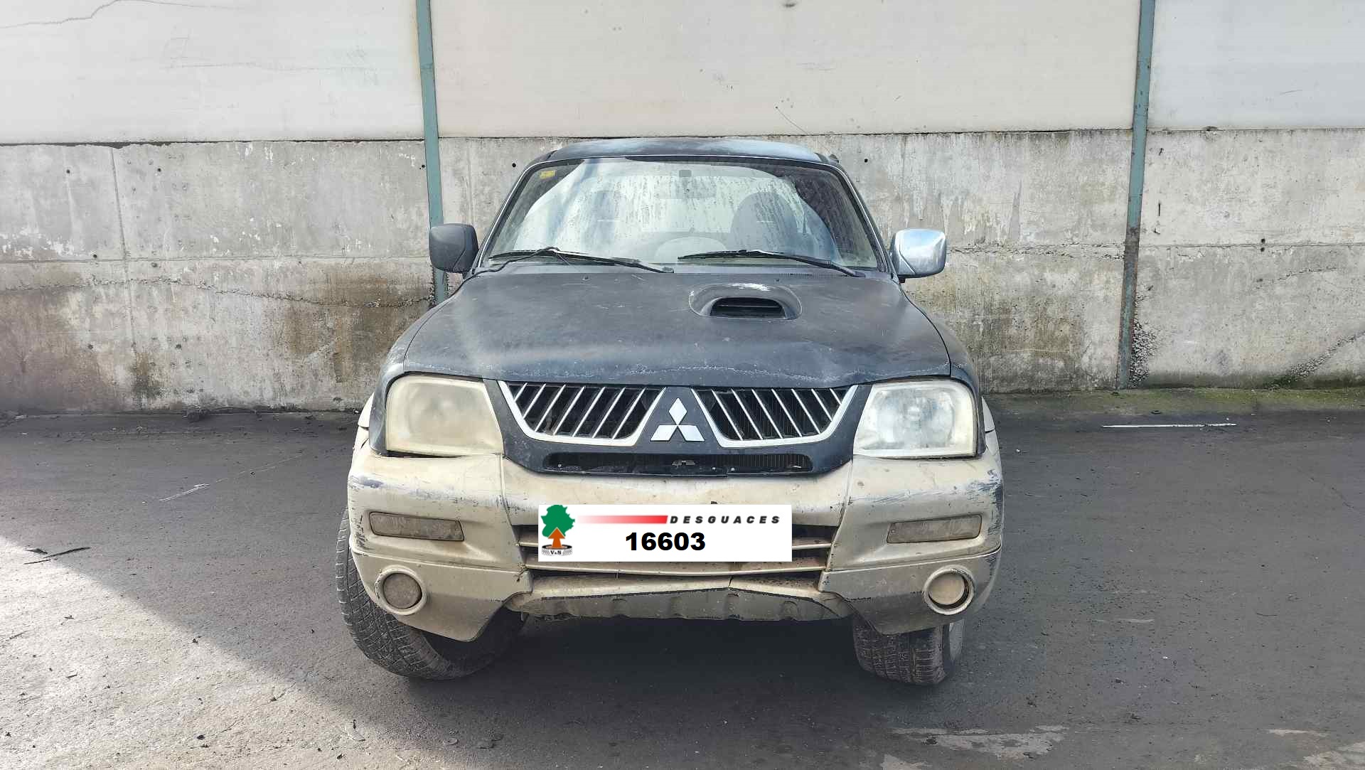 FIAT L200 3 generation (1996-2006) Левая задняя внутренняя ручка открытия MR401345,MR401345 24583891