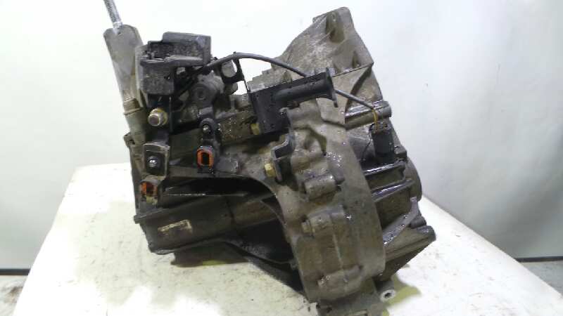 PEUGEOT Focus 1 generation (1998-2010) Gearbox XS4R7002RA 19038041