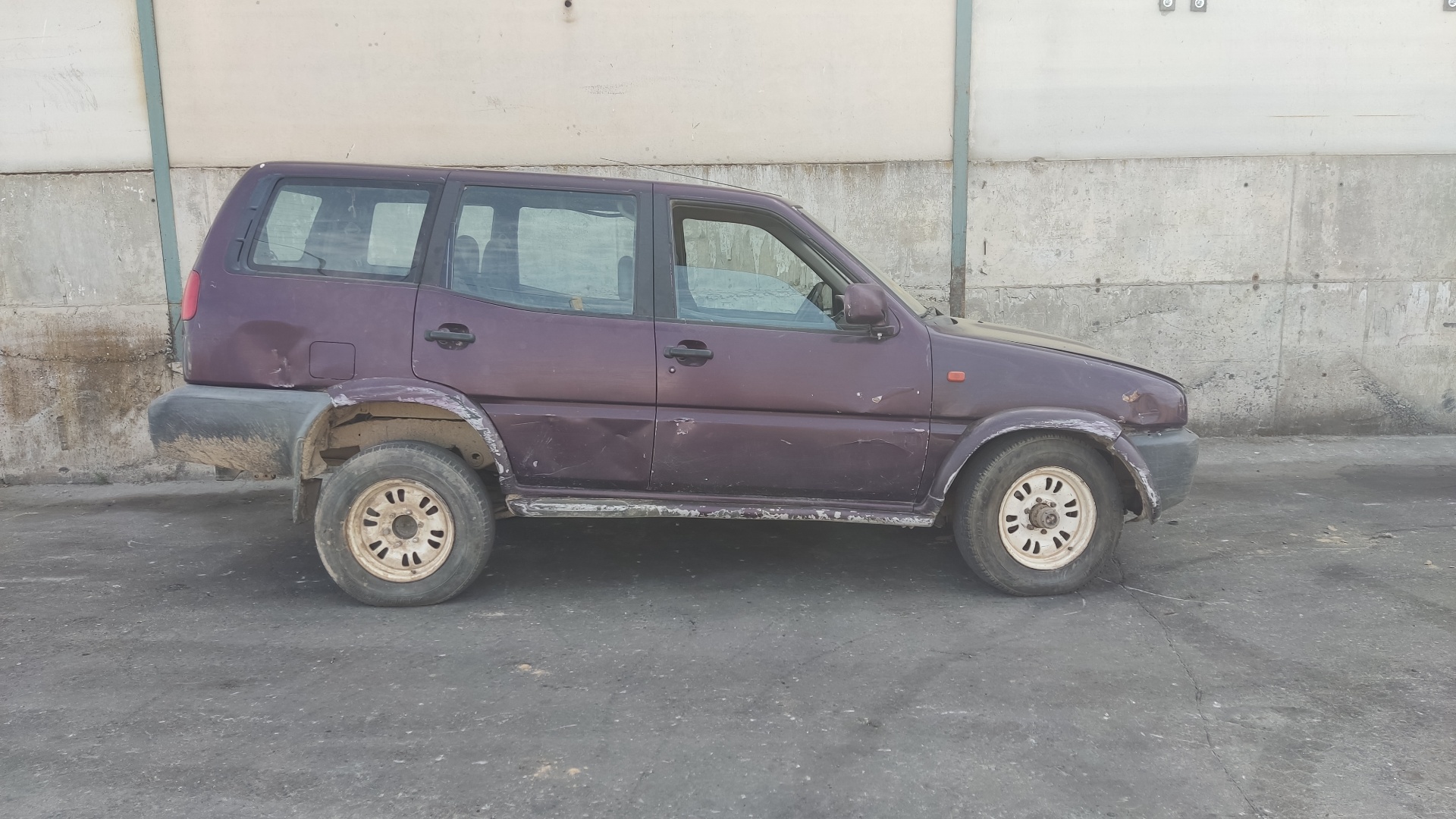 VOLVO Terrano 2 generation (1993-2006) Рулевая Pейка 490010F000,8054974209 19281176