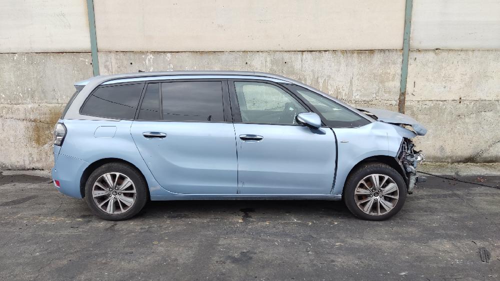 CITROËN C4 Picasso 2 generation (2013-2018) Охлаждающий радиатор 9675747980 24582060