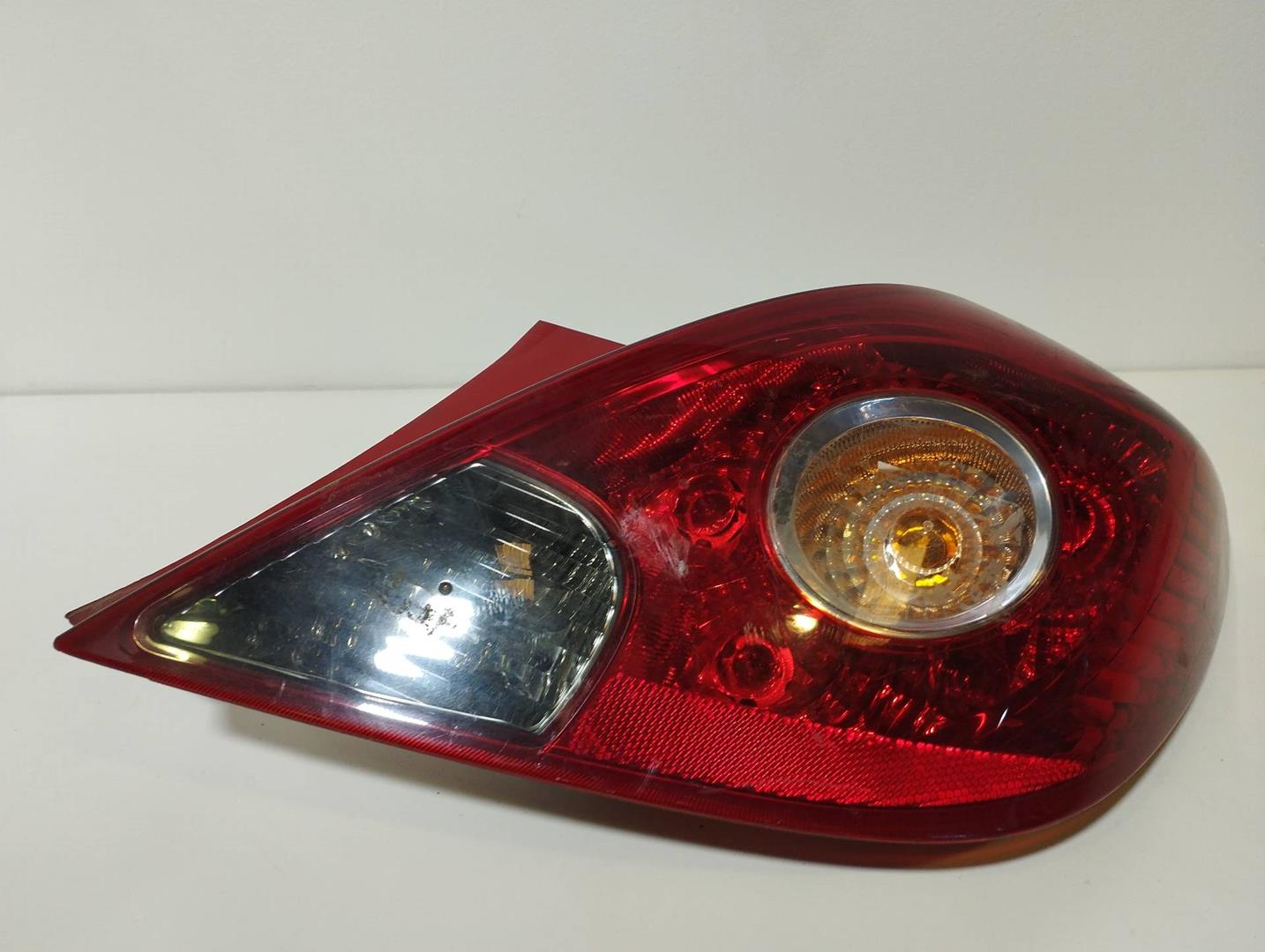 OPEL CORSA D Rear Right Taillight Lamp 13186351, 89038961A, VALEO 24580076