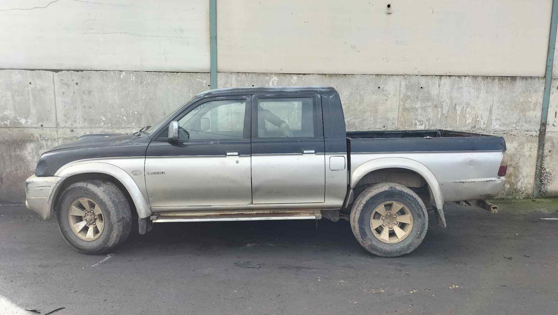 FIAT L200 3 generation (1996-2006) Левая задняя внутренняя ручка открытия MR401345,MR401345 24583891