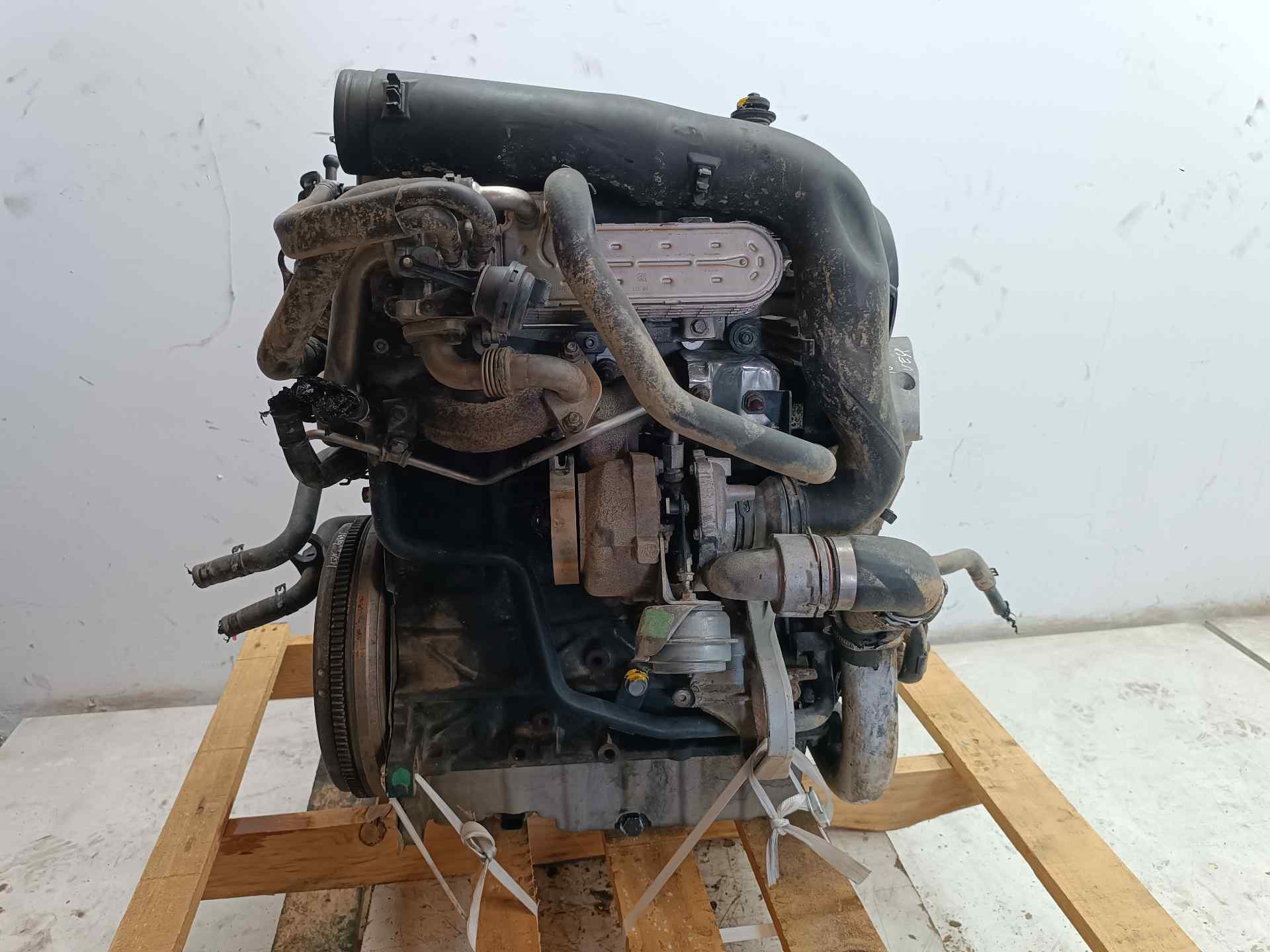 AUDI A8 D2/4D (1994-2002) Engine 25774477