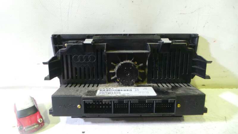 AUDI A2 8Z (1999-2005) Climate  Control Unit 8P0820043E 19112878