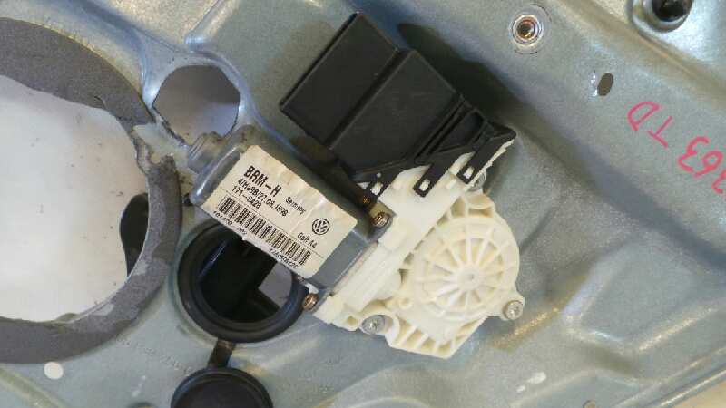 VOLKSWAGEN Bora 1 generation (1998-2005) Rear Right Door Window Regulator 1J4959812C,1J5839730G 19125415