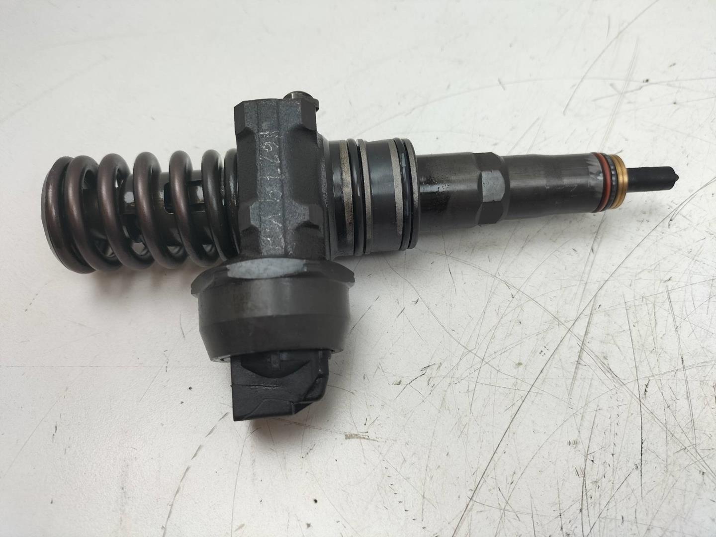 SEAT IBIZA III (6L1) Fuel Injector 038130073BP 19539557