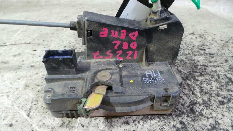 FIAT Corsa B (1993-2000) Front Right Door Lock 24444016, 3PINES 18913193