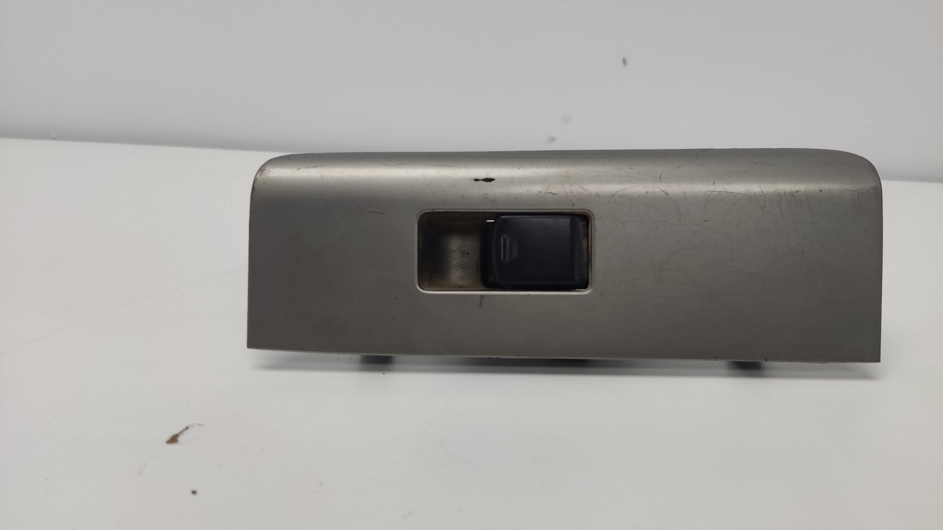 NISSAN NP300 1 generation (2008-2015) Кнопка стеклоподъемника задней правой двери 25411EA00A 21337926
