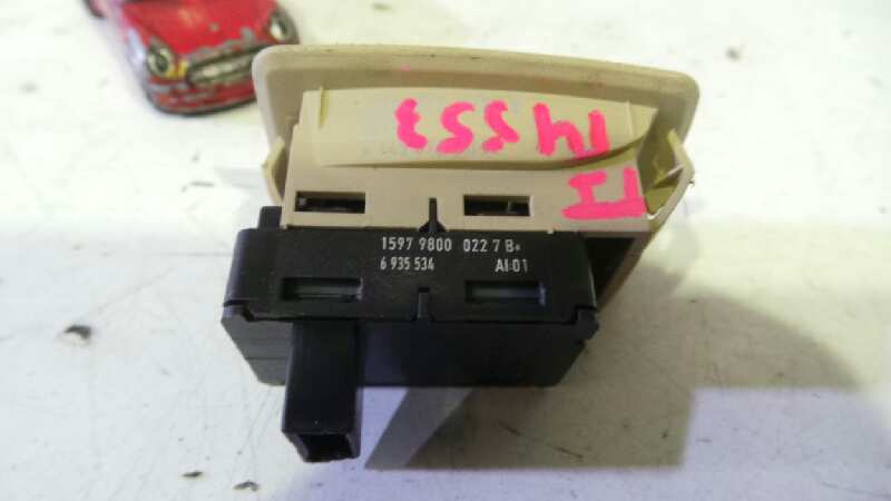 BMW 3 Series E90/E91/E92/E93 (2004-2013) Rear Right Door Window Control Switch 6935534,159798000227B,3PINES 19139289