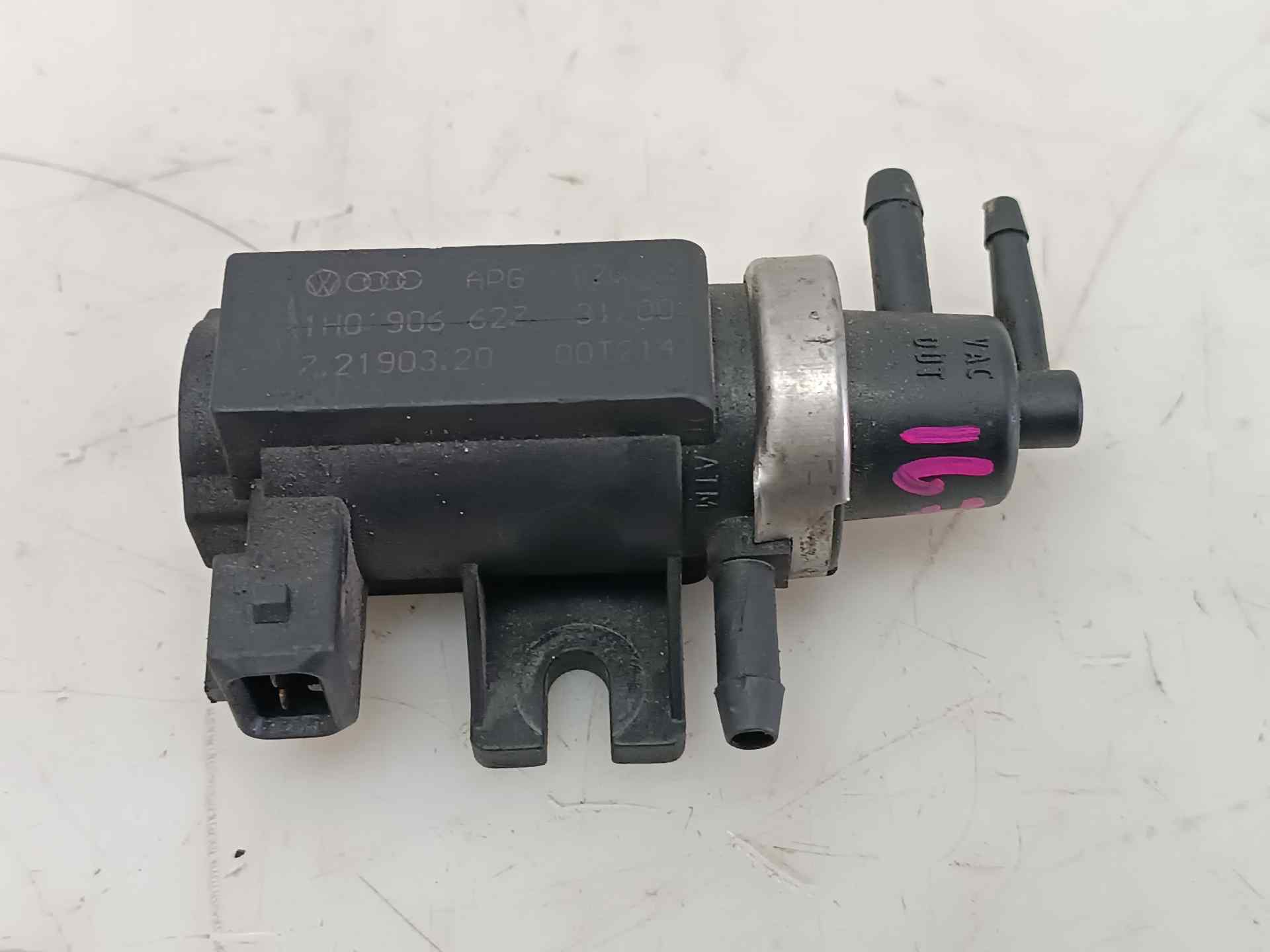 VOLKSWAGEN LT 2 generation (1996-2006) Solenoidový ventil 1H0906627,1H0906627,72190320 25915377