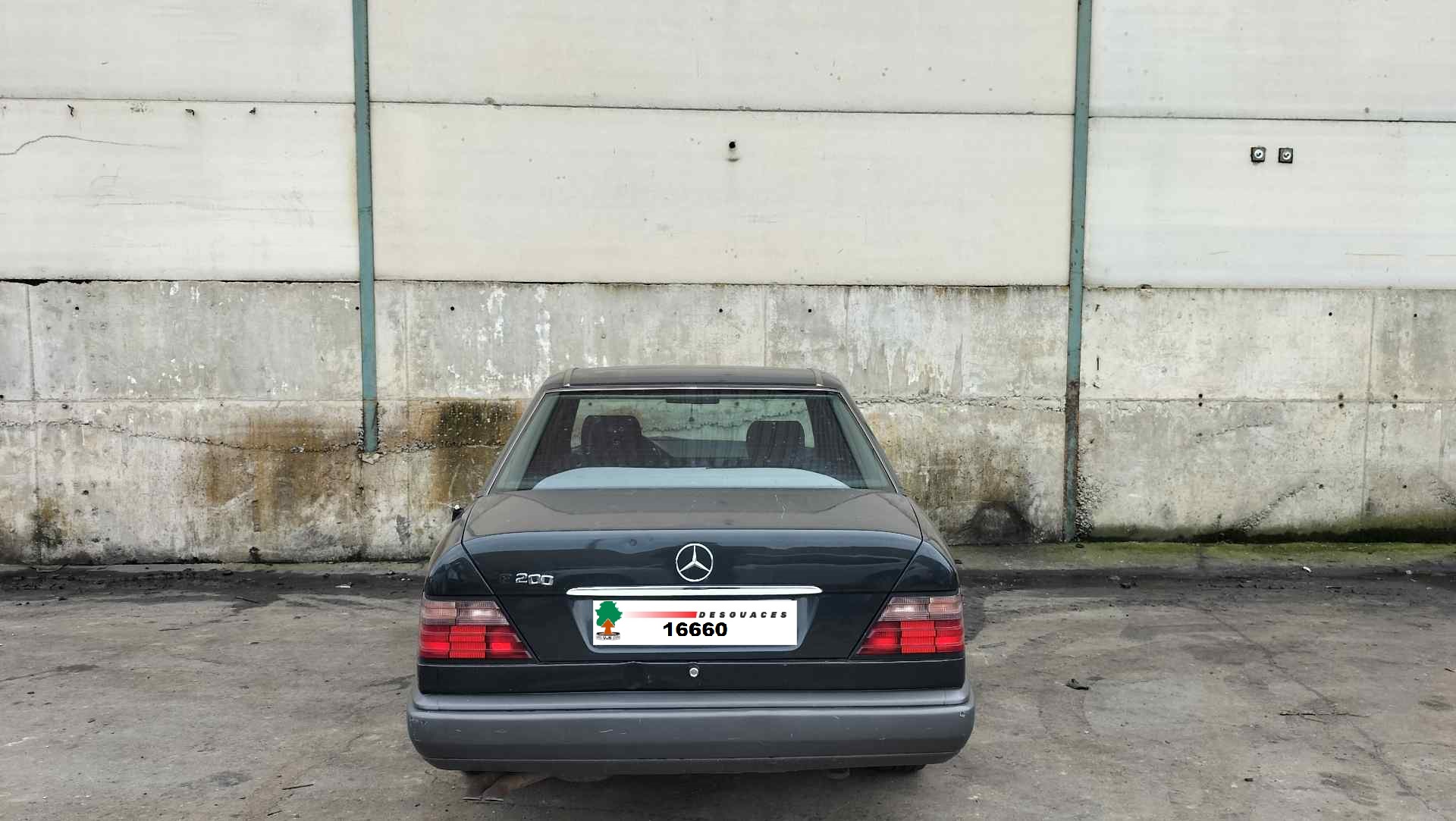 BMW E-Class W124 (1984-1997) Aizmugurējais labais lukturis A2108207364,A2108207364 24584152